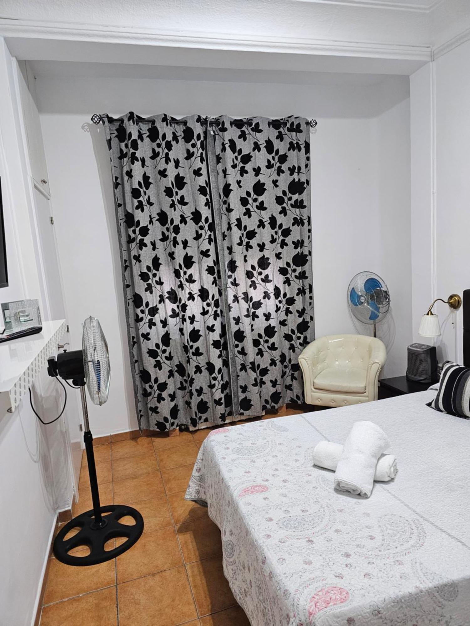 Apartamento Doble Exterior En La Gran Via #45 De Madrid 7-2 Luaran gambar