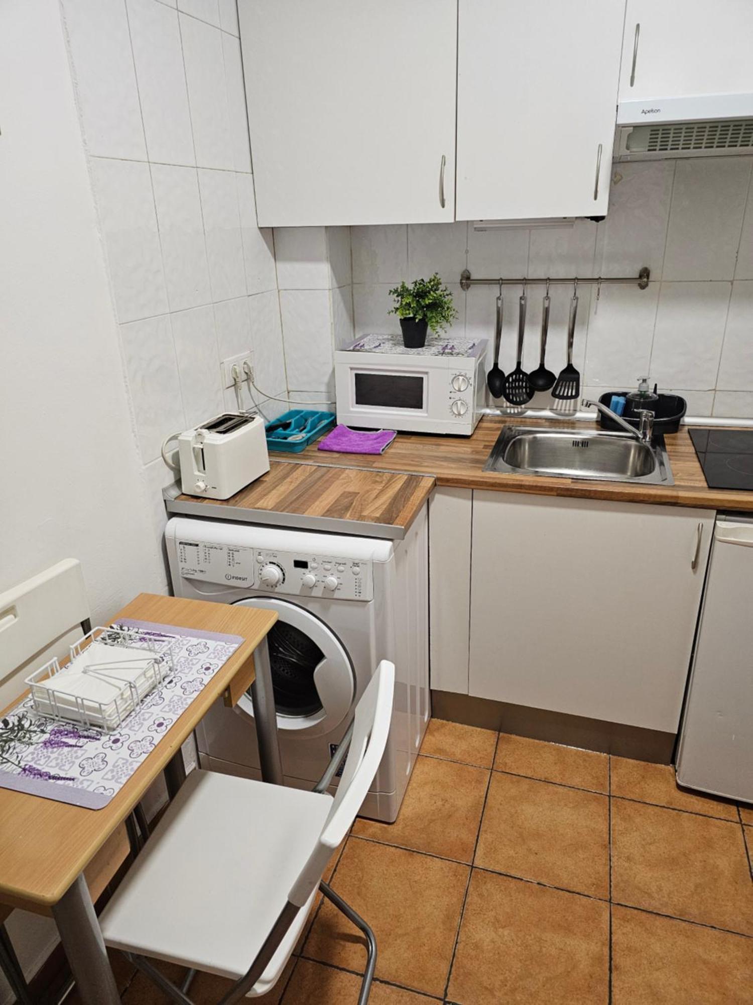 Apartamento Doble Exterior En La Gran Via #45 De Madrid 7-2 Luaran gambar