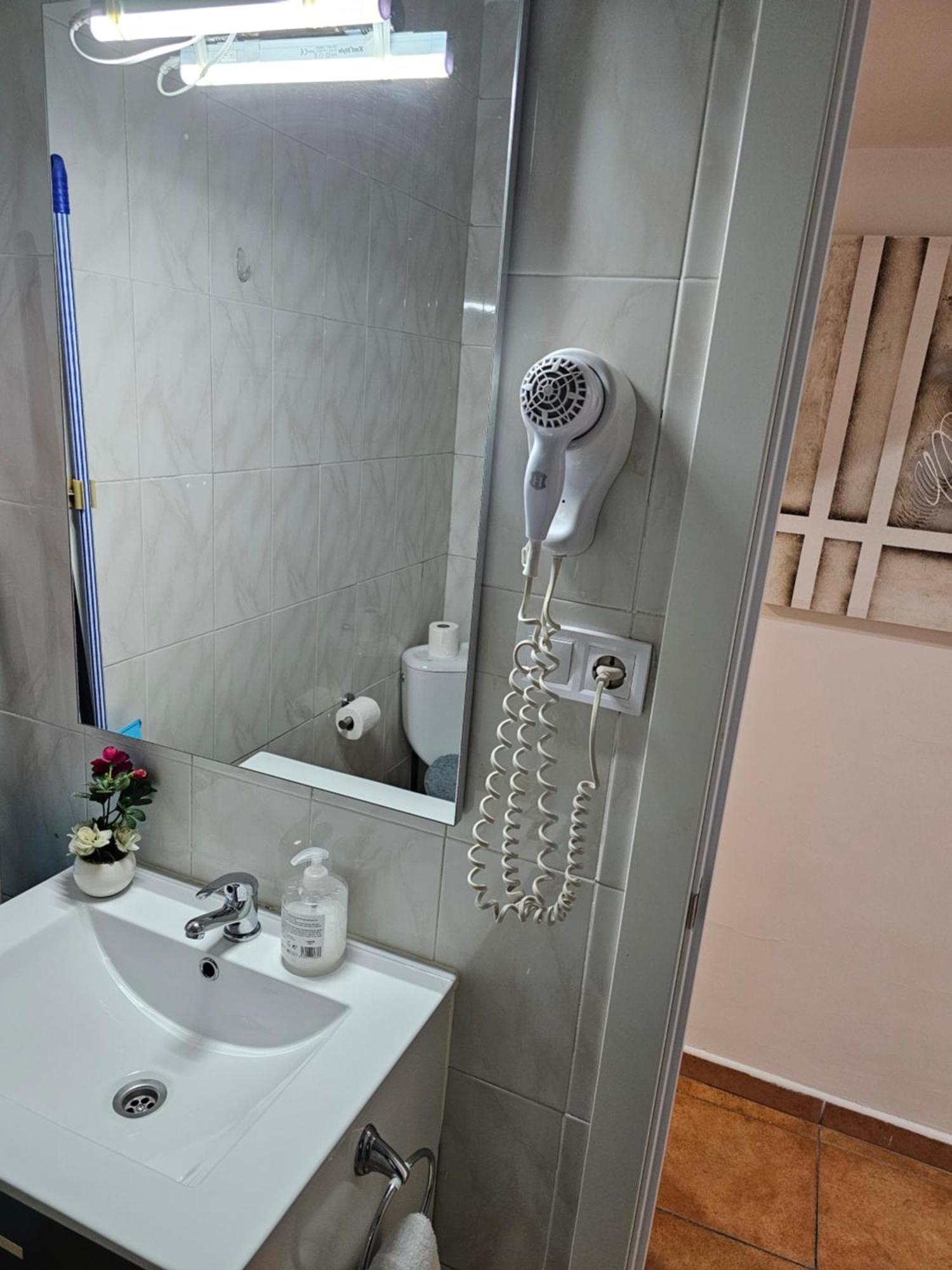 Apartamento Doble Exterior En La Gran Via #45 De Madrid 7-2 Luaran gambar