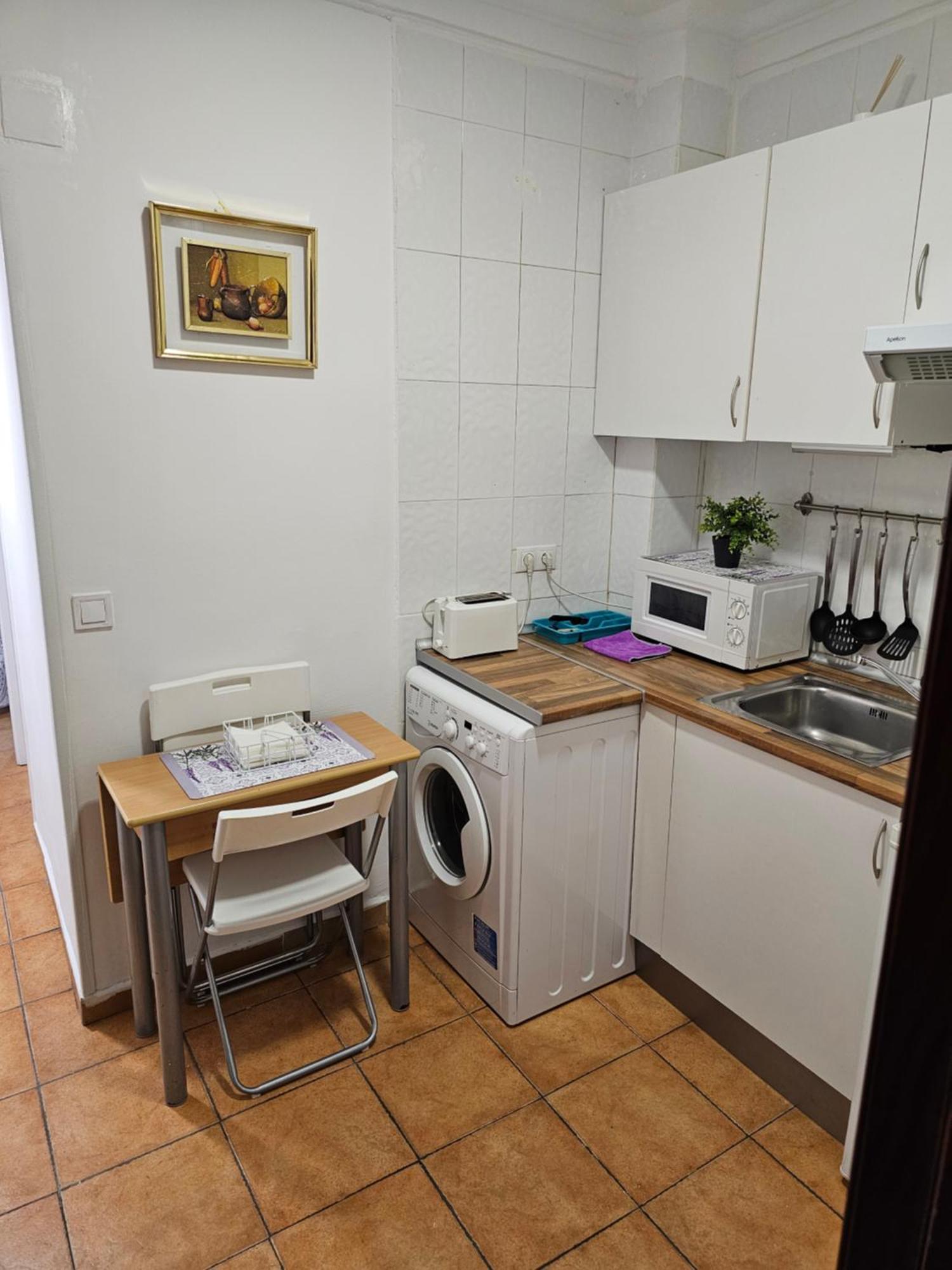 Apartamento Doble Exterior En La Gran Via #45 De Madrid 7-2 Luaran gambar
