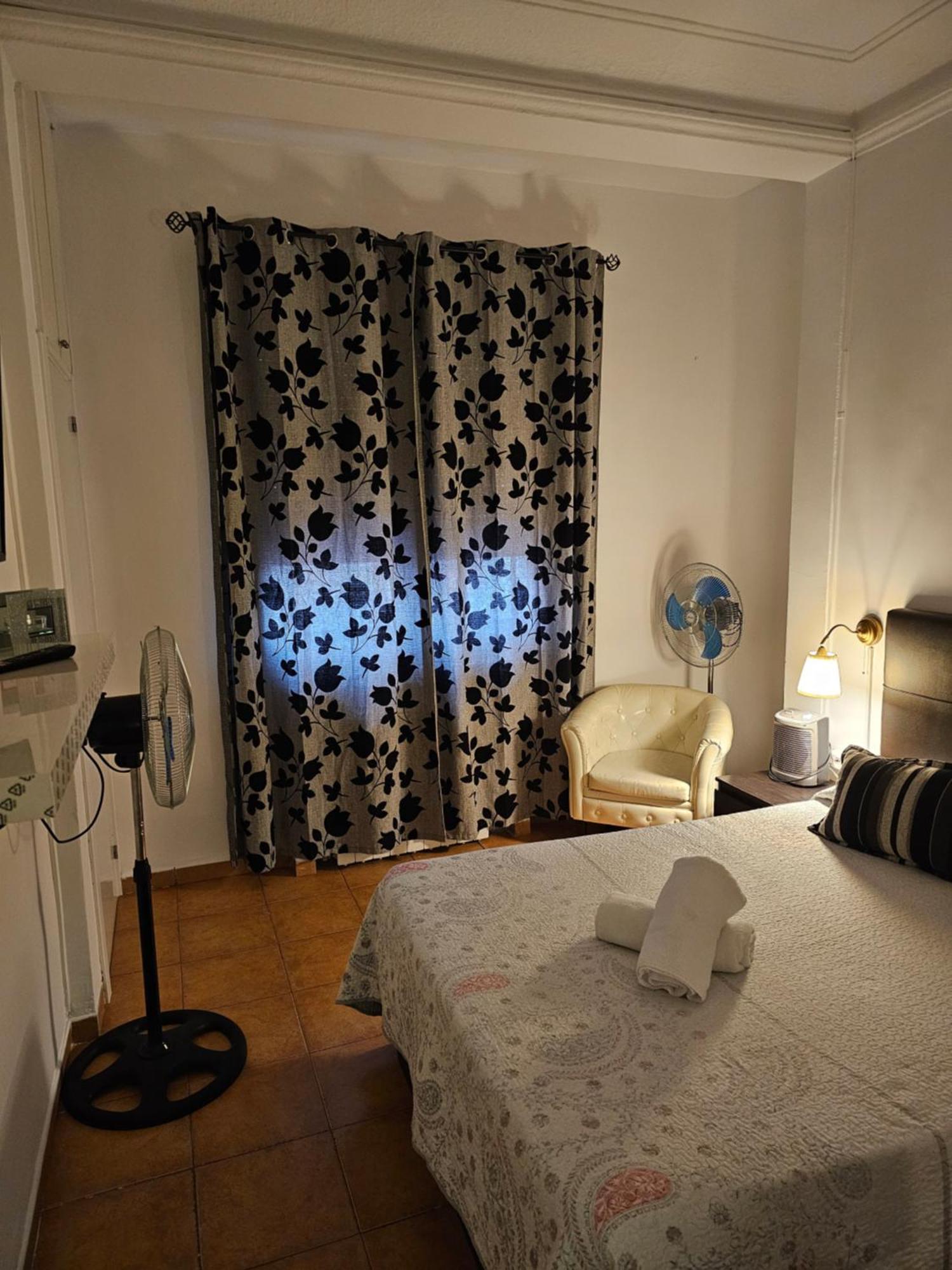 Apartamento Doble Exterior En La Gran Via #45 De Madrid 7-2 Luaran gambar
